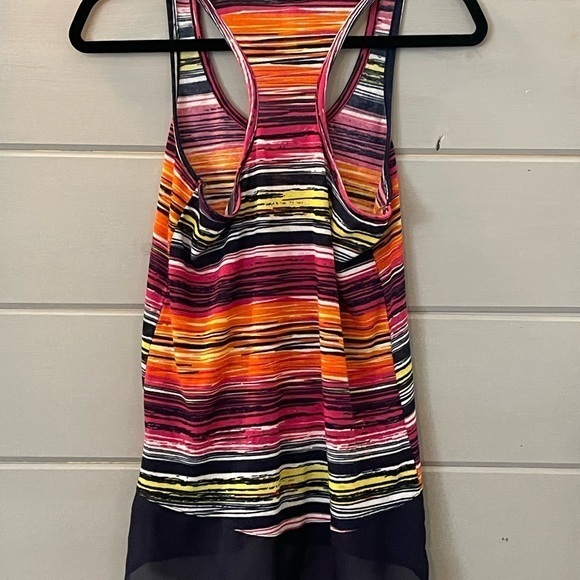 Woman’s tank top, bright and colorful summer‎ sleeveless shirt size medium - Picture 4 of 6